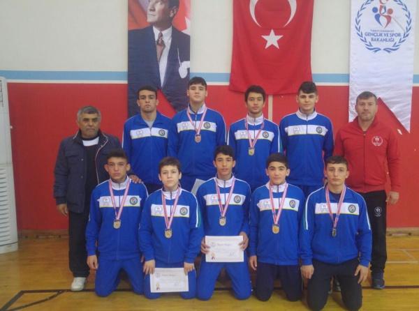 Güreşte Antalya da Yapılan Okul Sporlarında Gelen Dereceler